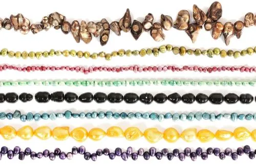 09 MOTHER OF PEARL AND FRESHWATER PEARL