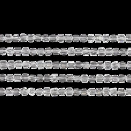 СТЪКЛЕНИ МЪНИСТА - КРИСТАЛИ - КУБ 4х4мм - ПРОЗРАЧНИ - БЯЛО 001 - НАНИЗ (98 бр.) Отвор-1.2мм