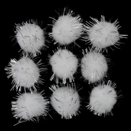 ТЕКСТИЛНИ МЪНИСТА - ПОМПОН ПОЛИЕСТЕРЕН С ЛАМЕ - 18мм БЯЛО 31 - ПАКЕТ 200 бр.