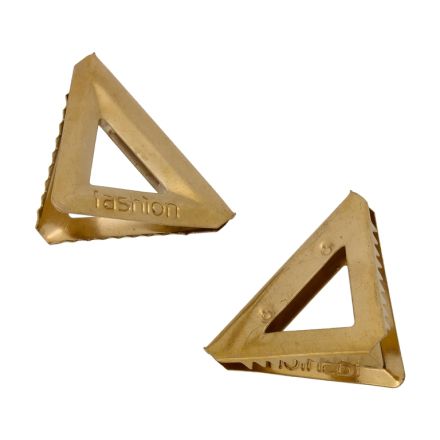 METAL CORNERS FOR DECORATION AND SCRAPBOOKING - 29x22mm - GOLD - PACKAGE 80pcs.