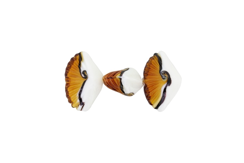 GLASS BEADS - MURANO STYLE - SEA SHELL - OPAQUE WITH TRANSPARENT - 20х30х16mm WHITE-BROWN-PURPLE (DARK) - 48pcs. Hole:1.5mm