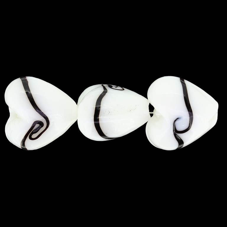 GLASS BEADS - MURANO STYLE - HEART 01 - OPAQUE - 20х20х13mm WHITE WITH BLACK - 60pcs. Hole:1.5mm