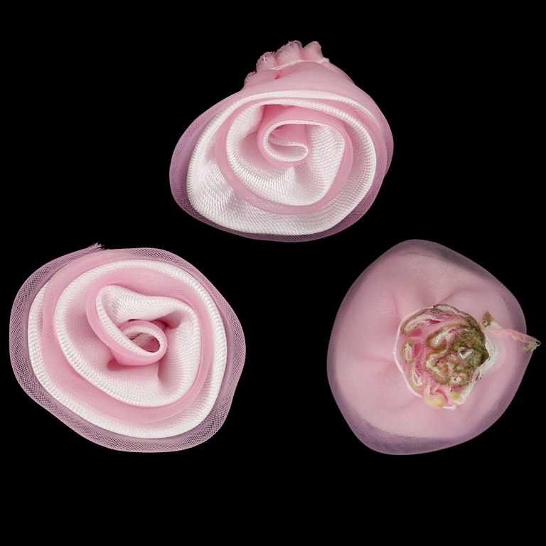 TEXTILE BEADS - SATIN AND ORGANZA - ROSE - 30mm WHITE 001 AND PINK (DARK) 00 - PACKAGE 50pcs.