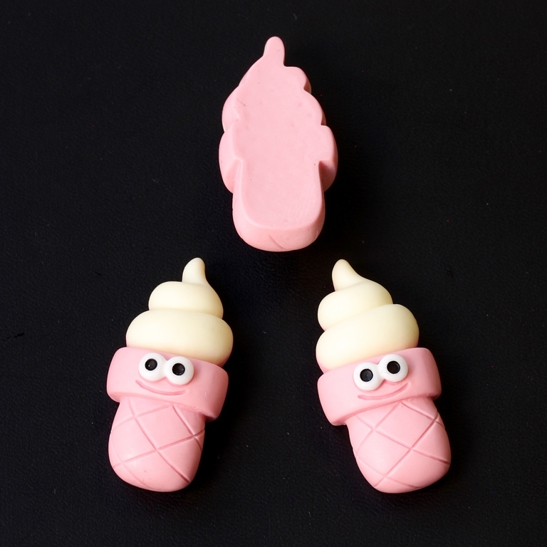 PLASTIC BEADS - RESIN 3D - FOR GLUING - ICE CREAM WITH SMILE - 15x32x10mm PINK AND ECRU - PACKAGE 40pcs.