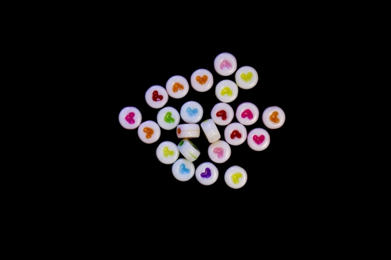 ACRYLIC BEADS - DISK HEART - 7x4mm MIX (LIGHT) - 50 g Hole-1.8mm (360pcs.)