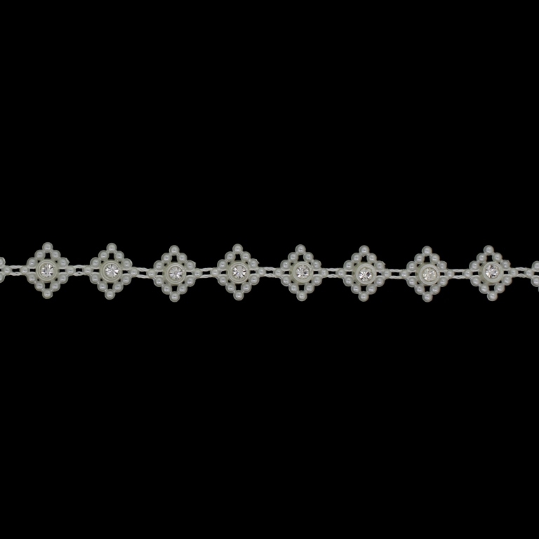 PLASTIC BEADED TRIM GARLAND - SQUARE 01 DIAGONAL WITH CRYSTAL - 13x6mm ECRU - ROLL 10yards(9m)