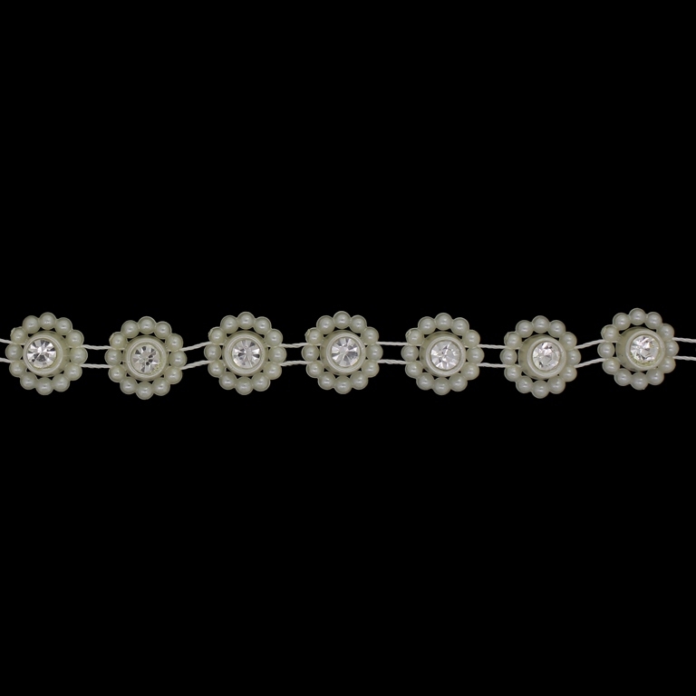 PLASTIC BEADED TRIM GARLAND - FLOWER 11 WITH CRYSTAL - 14x6mm ECRU (LIGHT) - ROLL 10yards(9m)