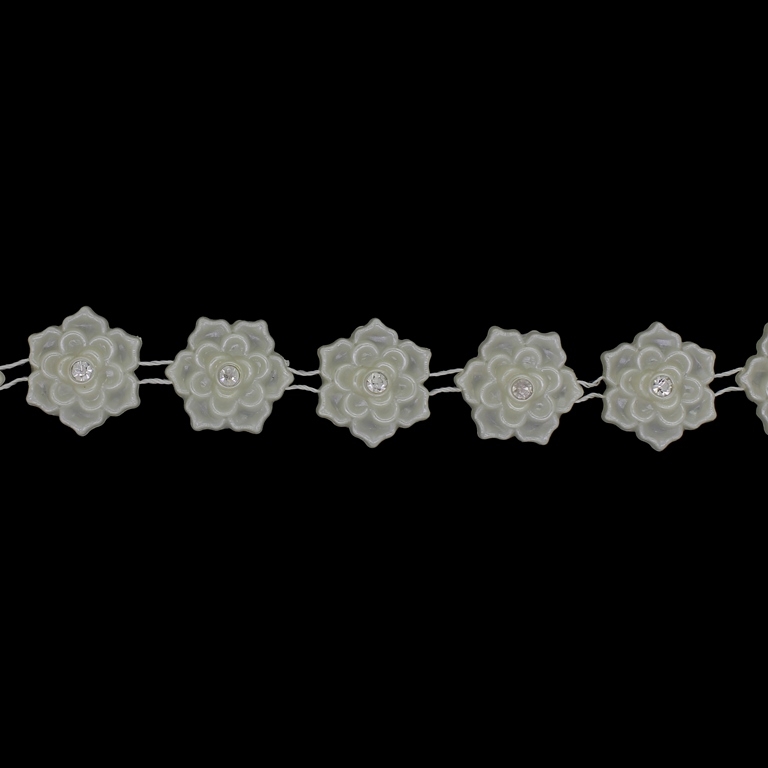 PLASTIC BEADED TRIM GARLAND - FLOWER 12 WITH CRYSTAL - 20x6mm ECRU - ROLL 10yards(9m)