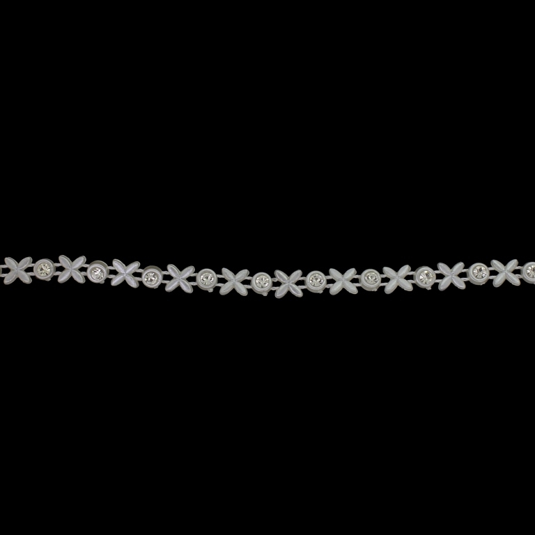 PLASTIC BEADED TRIM GARLAND - FLOWER 14 AND CRYSTAL - 7x6mm ECRU WITH WHITE - ROLL 10yards(9m)