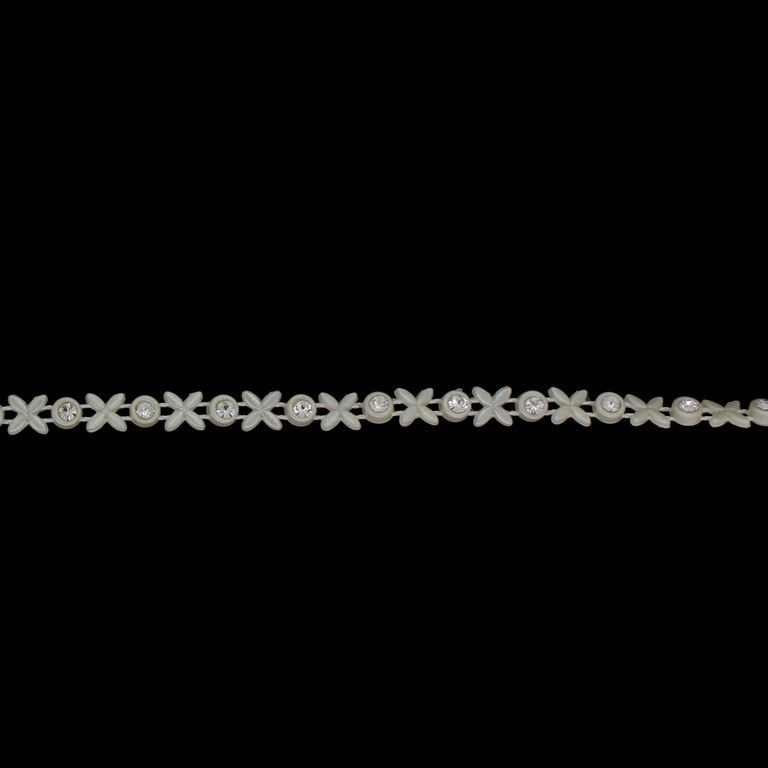 PLASTIC BEADED TRIM GARLAND - FLOWER 14 AND CRYSTAL - 7x6mm ECRU (DARK) WITH WHITE - ROLL 10yards(9m)