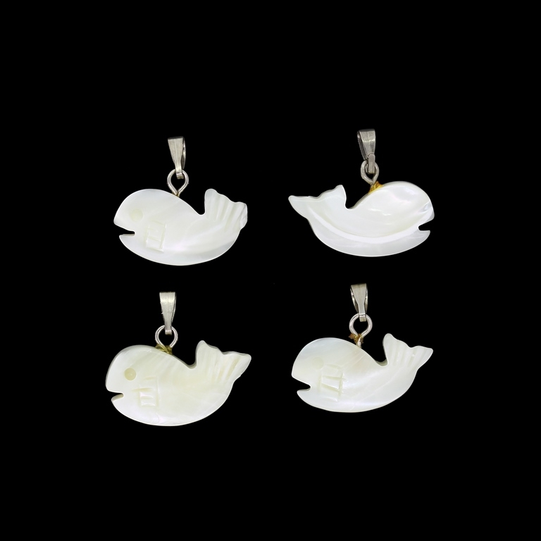 WHITE MOTHER OF PEARL PENDANT - WHALE 01 - 20x13x4mm - 1pc. Hole holder-2.5mm