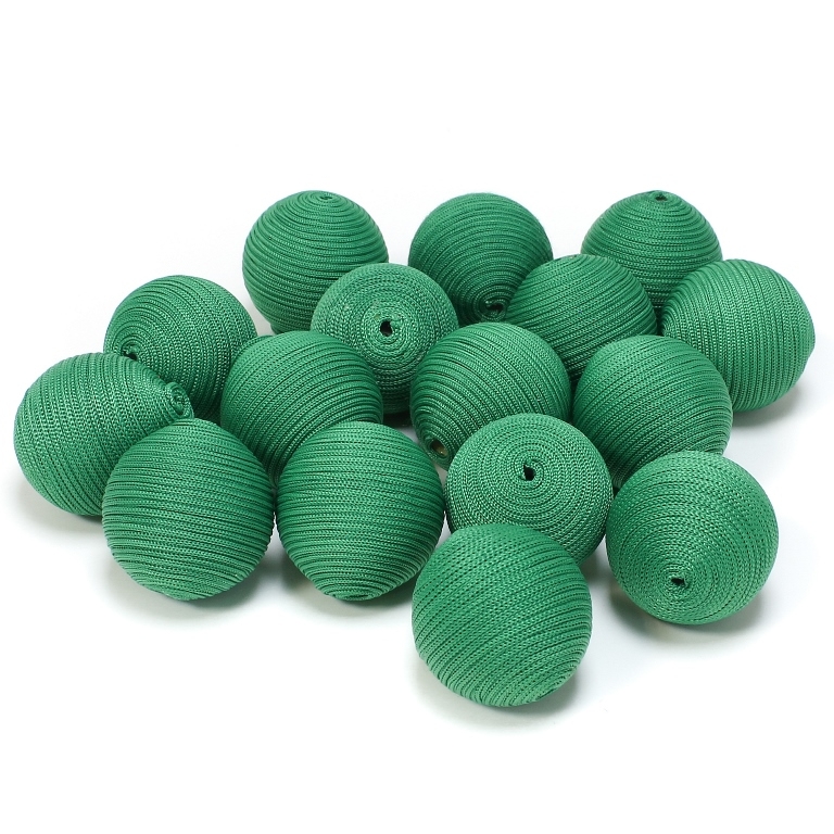 BALL WITH THREAD - POLYESTER GSM - 20mm - GREEN GRASSY - PACKAGE 50pcs. Hole-2.5mm