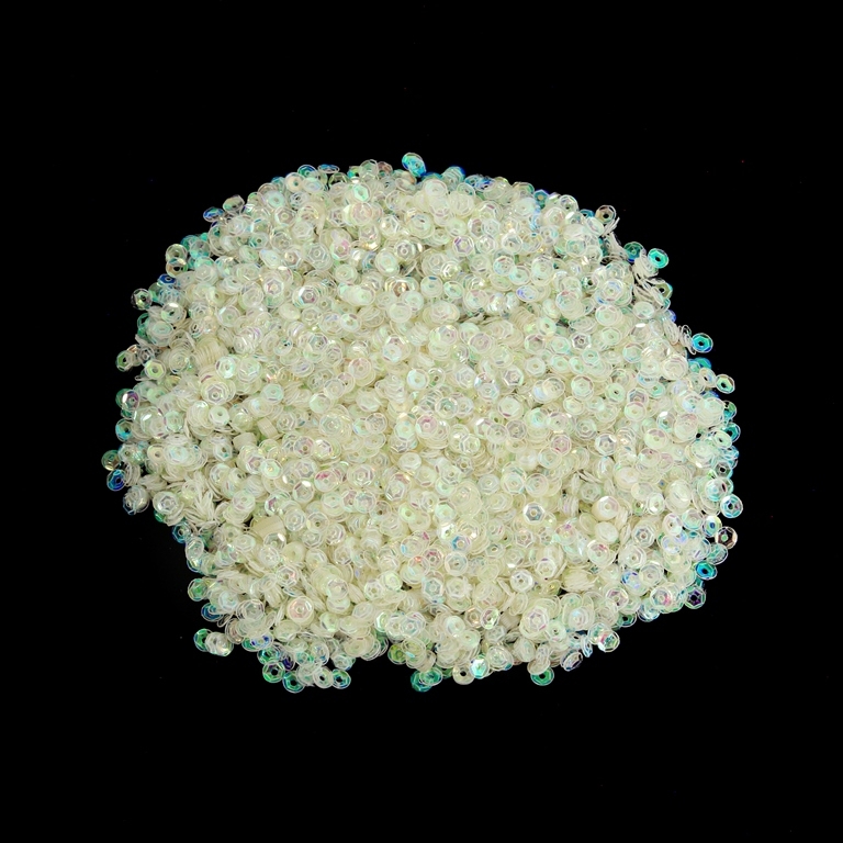 SEQUINS - CIRCLE 04 RELIEF - TRANSPARENT АВ - 3mm ECRU 086 - PACKAGE 250g Hole-1.0mm