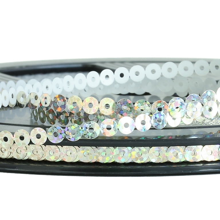 SEQUIN RIBBON - CIRCLE 01 FLAT - HOLOGRAPHIC - 5mm SILVER 067 - ROLL 70meters Hole-1.0mm