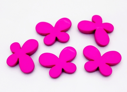 OPAQUE PLASTIC BEADS - BUTTERFLY 01 - SMOOTH - 21x29x6mm CYCLAMEN PURPLE С11 - PACKAGE 500g Hole-3.0mm (250pcs.)