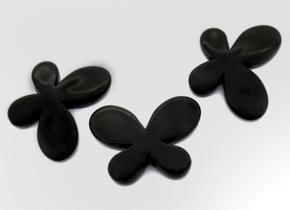 OPAQUE PLASTIC BEADS - BUTTERFLY 01 SMOOTH - 33x46x8mm BLACK ВА01 - PACKAGE 500g Hole-3.5mm (69pcs.)