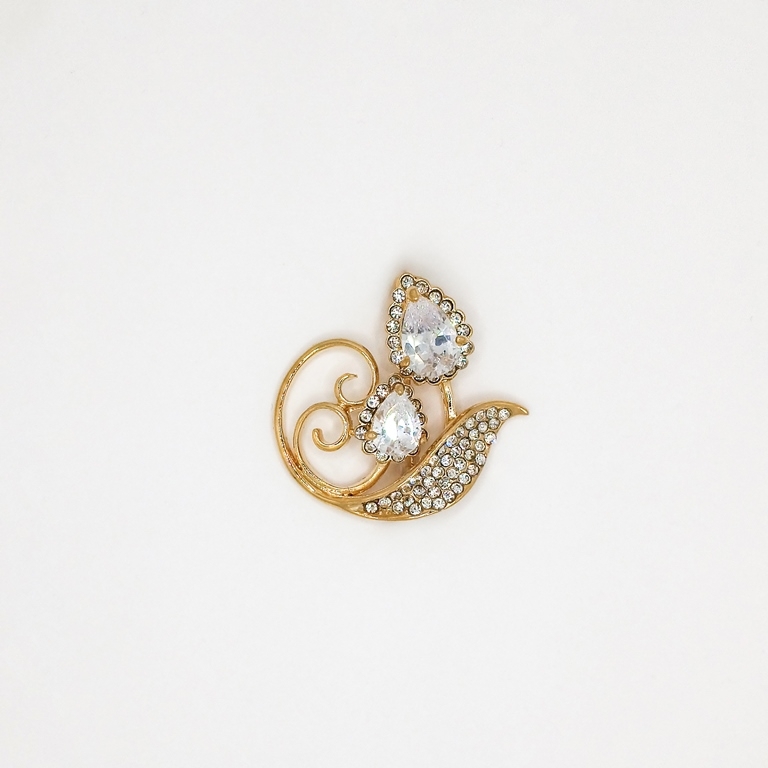 JEWELRY - BROOCH - ZIRCON - FLOWER В112 - 3.0x3.0cm GOLD AND WHITE - 1pc.