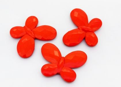 OPAQUE PLASTIC BEADS - BUTTERFLY 03 FACETED - 35x46x7mm RED С07 - PACKAGE 500g Hole-2.5mm (90pcs.)