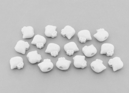 OPAQUE PLASTIC BEADS - KITTY - 8.5x9x6mm WHITE С01 - PACKAGE 500g Hole-3.0mm (1950pcs.)