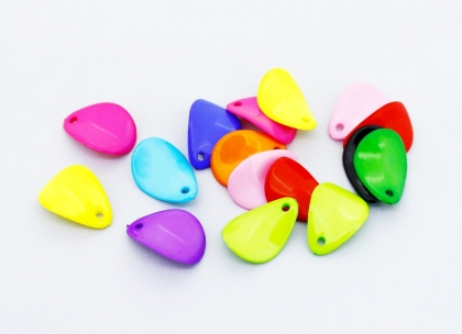 OPAQUE PLASTIC BEADS - LEAF 02 - 17.5x12mm MIX - PACKAGE 500g Hole-1.8mm (1900pcs.)