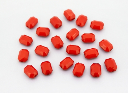 OPAQUE PLASTIC BEADS - RADIANT - 10x7x5mm RED С07 - PACKAGE 500g Hole-1.5mm (2060pcs.)