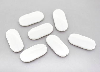 OPAQUE PLASTIC BEADS - FLAT OVAL - 29x14x3mm WHITE С01 - PACKAGE 500g Hole-1.8mm (480pcs.)