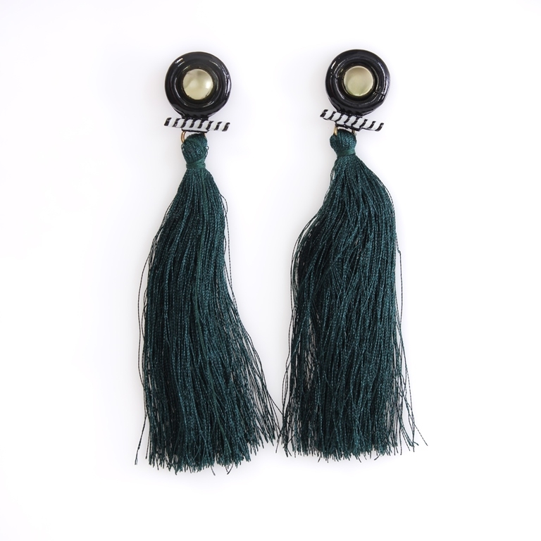 JEWELRY - EARRINGS - SCREW - TASSLES - Е347 - GOLD-GREEN (DARK)-BLACK - 1 pair