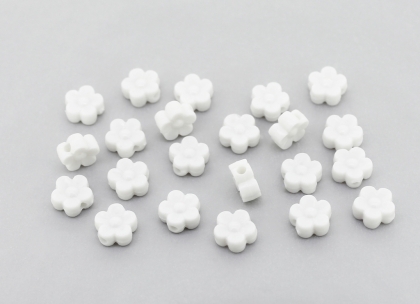 OPAQUE PLASTIC BEADS - FLOWER 02 - 8x4mm WHITE С01 - PACKAGE 500g Hole-2.0mm (2850pcs.)