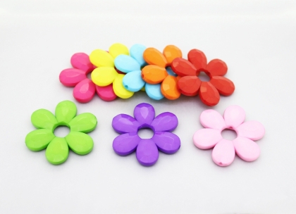 OPAQUE PLASTIC BEADS - FLOWER 04 FACETED - INNER HOLE 7.5mm - 33x4mm MIX - PACKAGE 500g Hole-1.8mm (210pcs.)