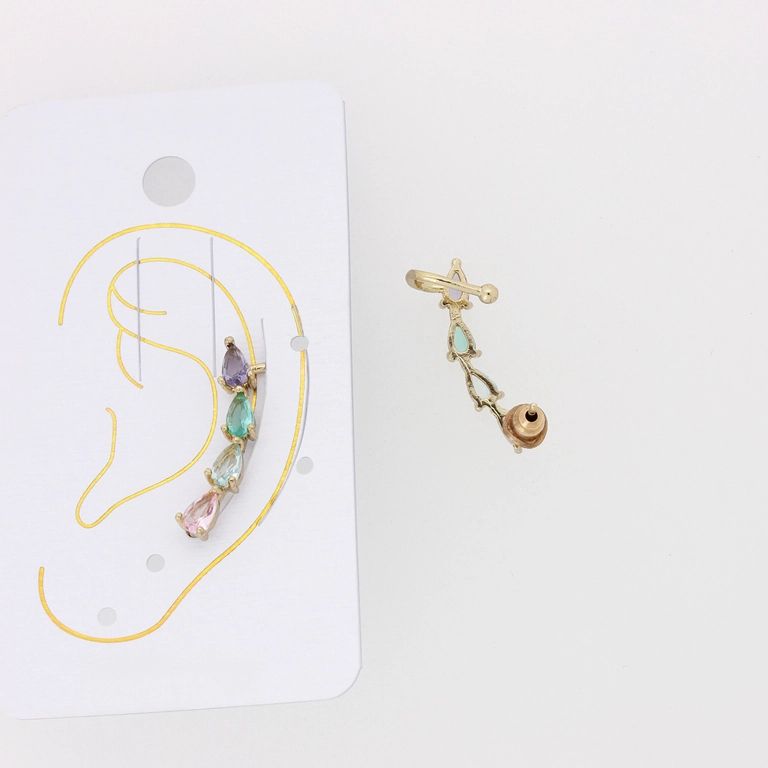 БИЖУТЕРИЯ - ОБЕЦА ПО УХОТО - ЛЯВА - ЦИРКОН Е886 - ЗЛАТИСТО И МИКС - ПАКЕТ 6 бр.