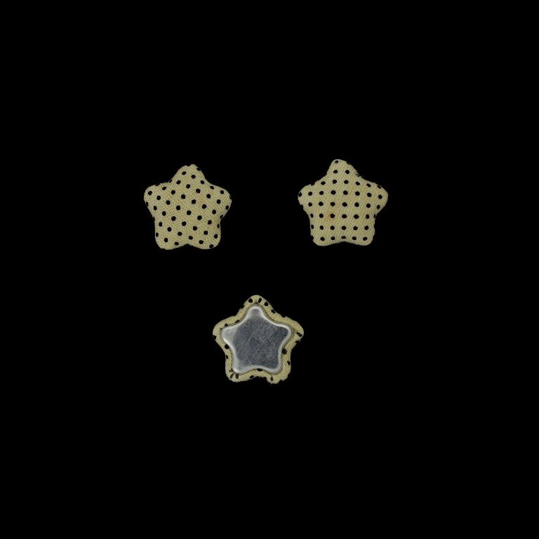 МЪНИСТА ЛЕПЯЩИ - ТЕКСТИЛНИ - ЗВЕЗДА 321 17х17х6мм - ТОЧКИ 01 - ЕКРЮ И ЧЕРНО - 10 бр.