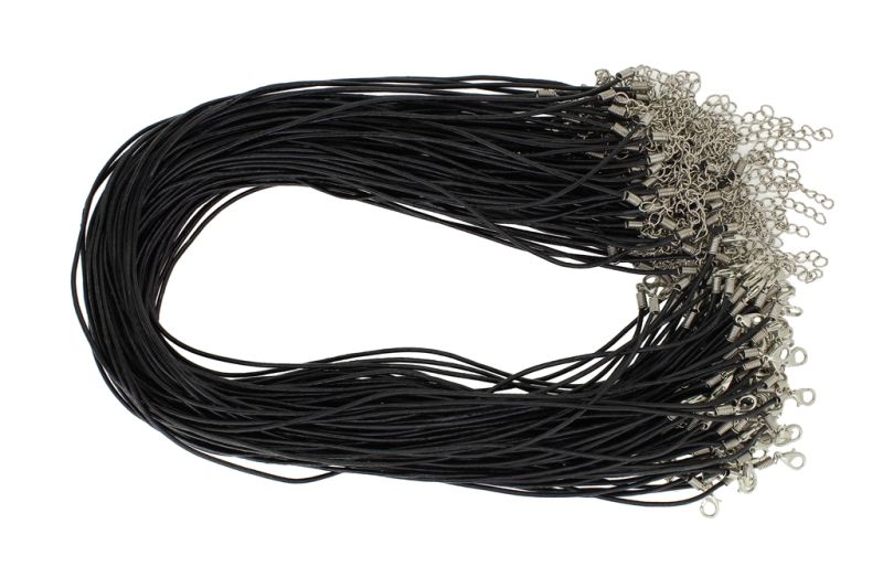 ВРЪЗКА СЪС ЗАКОПЧАЛКА - ЕСТЕСТВЕНА КОЖА 1.5мм - КОЛИЕ - 45+5см ЧЕРНО - 5 бр.