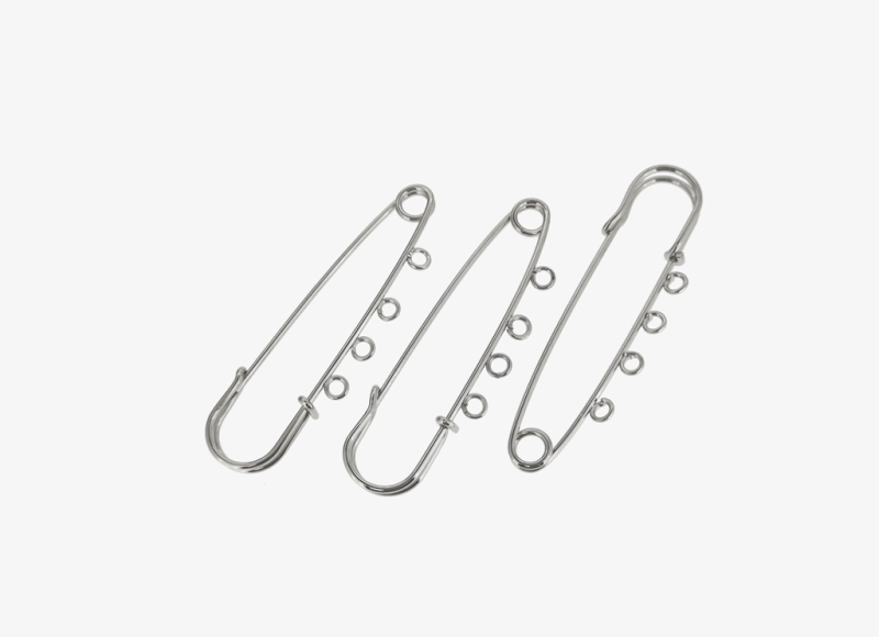 METAL ELEMENTS - LARGE SMALL SAFETY PIN WITH 4 HOLES - 70x20x6mm NICKEL COLOR - 50pcs. Hole:3.0mm