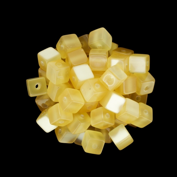 RESIN PLASTIC BEADS - CAT'S EYE - CUBE - 8x8mm CHAMPAGNE (DARK) - 500 pcs. Hole-2.0mm