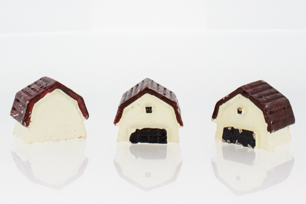 SOUVENIRS - POLYRESIN FIGURINES - HOUSE 02 - 22x18x16mm ECRU AND BROWN - 30pcs.