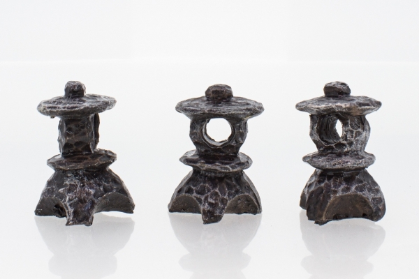 SOUVENIRS - POLYRESIN FIGURINES - JAPANESE LANTERN 01 - 22x30x23mm GRAY - 20pcs.