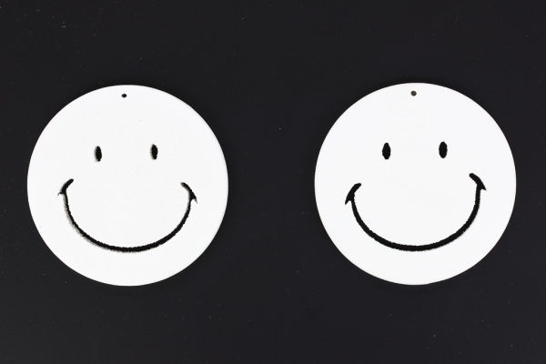 WOODEN FIGURES - CIRCLE SMILE 01 - 50x4mm WHITE - 5pcs. Hole-2.0mm