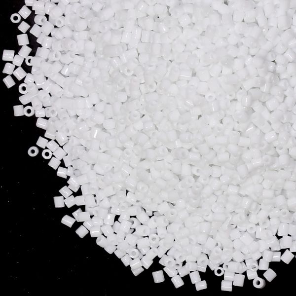 СТЪКЛЕНИ МЪНИСТА СИНЦИ - ПРЪЧИЦИ ШЕСТОСТЕН 2х2мм - ПЛЪТНИ - БЯЛО 41 - 50 гр. Отвор-0.8мм