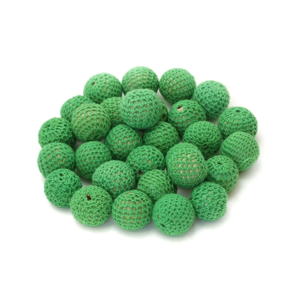 BALL WITH BRAIDED THREAD - 20mm GREEN - 50pcs. Hole-3.5mm