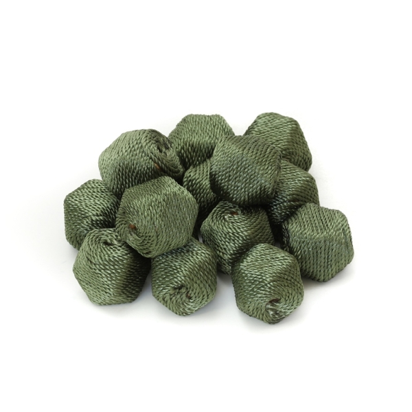 POLYHEDRON WITH THREAD - 22x20mm GREEN - 30pcs. Hole-4.0mm