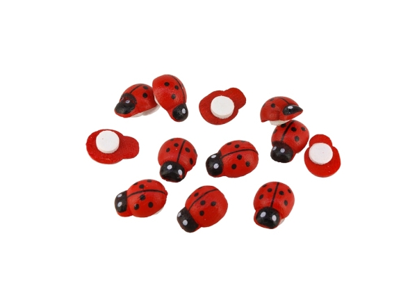 WOODEN LADYBUG WITH STICKER - 8x11x4mm RED - 250pcs.