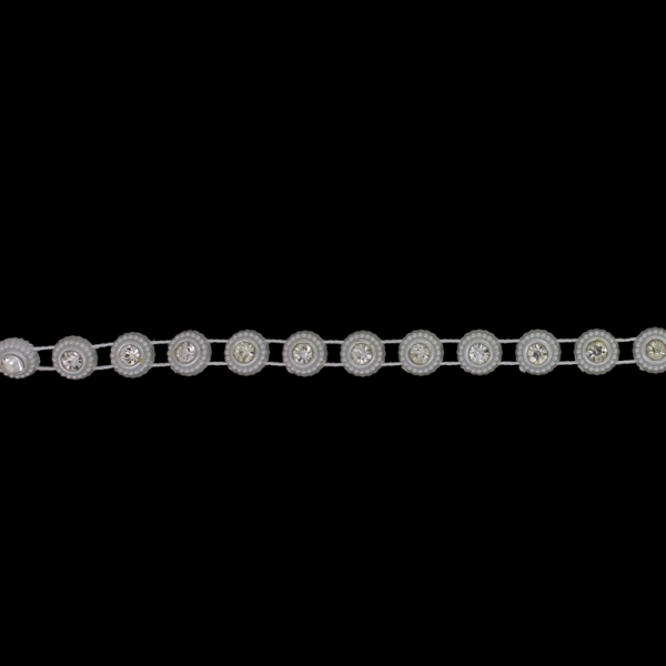 PLASTIC BEADED TRIM GARLAND - DISK 01 WITH CRYSTAL - 8x5mm WHITE WITH WHITE - ROLL 10yards(9m)