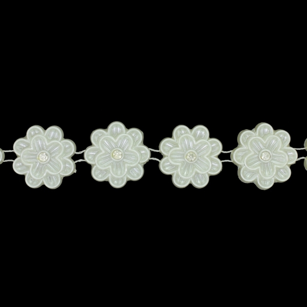 PLASTIC BEADED TRIM GARLAND - FLOWER 01 WITH CRYSTAL - 25x5mm ECRU - ROLL 5yards(4.5m)