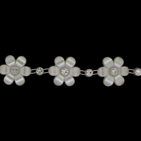 PLASTIC BEADED TRIM GARLAND - FLOWER 06 AND CRYSTALS - 28x6mm ECRU (DARK) - ROLL 5yards(4.5m)