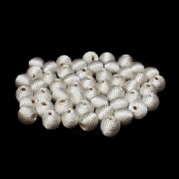 BALL WITH THREAD - POLYESTER 03 - 10mm - WHITE - PACKAGE 100pcs. Hole-2.8mm