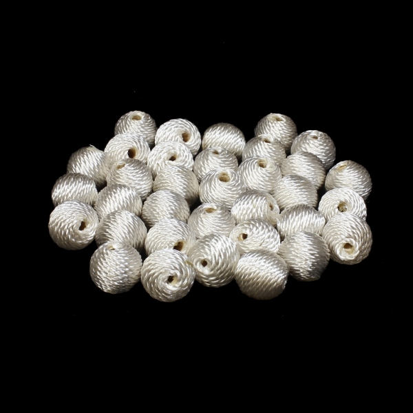 BALL WITH THREAD - POLYESTER 03 - 12mm - WHITE - PACKAGE 100pcs. Hole-3.5mm