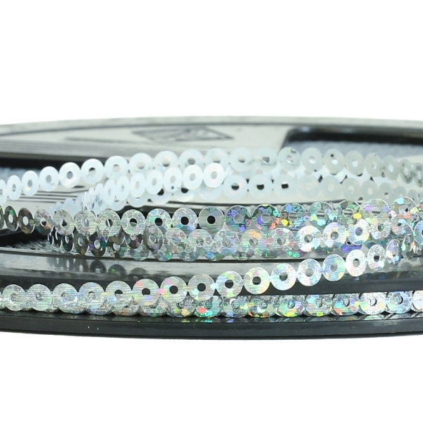 SEQUIN RIBBON - CIRCLE 01 FLAT - HOLOGRAPHIC - 4mm SILVER 068 - ROLL 70meters Hole-1.0mm