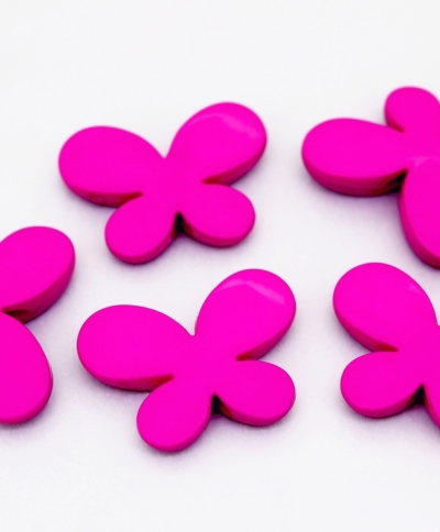 OPAQUE PLASTIC BEADS - BUTTERFLY 01 - SMOOTH - 21x29x6mm CYCLAMEN PURPLE С11 - PACKAGE 500g Hole-3.0mm (250pcs.)