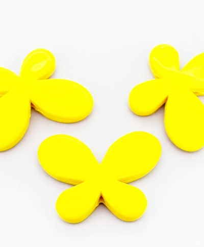 OPAQUE PLASTIC BEADS - BUTTERFLY 01 SMOOTH - 33x46x8mm YELLOW (DARK) ВА67 - PACKAGE 500g Hole-3.5mm (69pcs.)