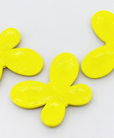 OPAQUE PLASTIC BEADS - BUTTERFLY 03 FACETED - 35x46x7mm YELLOW С17 - PACKAGE 500g Hole-2.5mm (90pcs.)